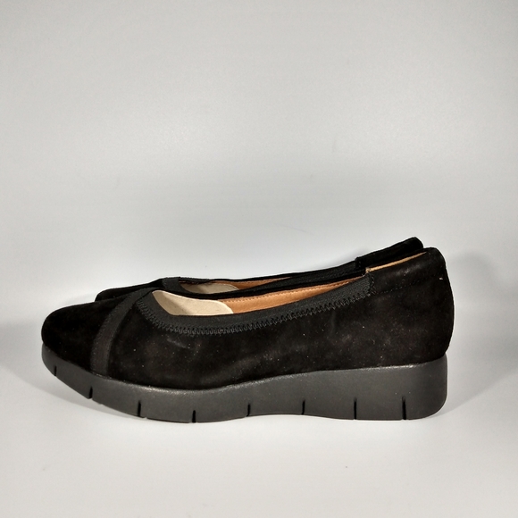 black clarks shoes